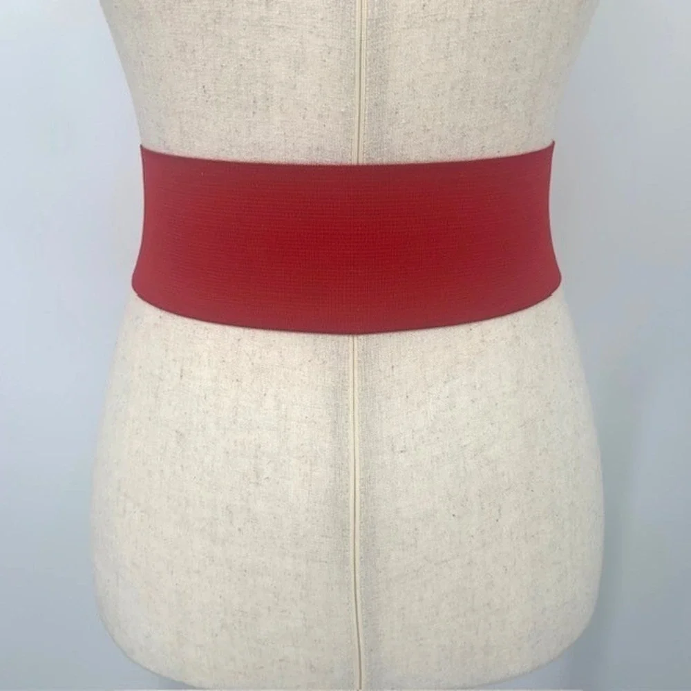 Retro 80s 90s Wide Stretch Statement Waist Belt Gold Crest Buckle Cinch Red